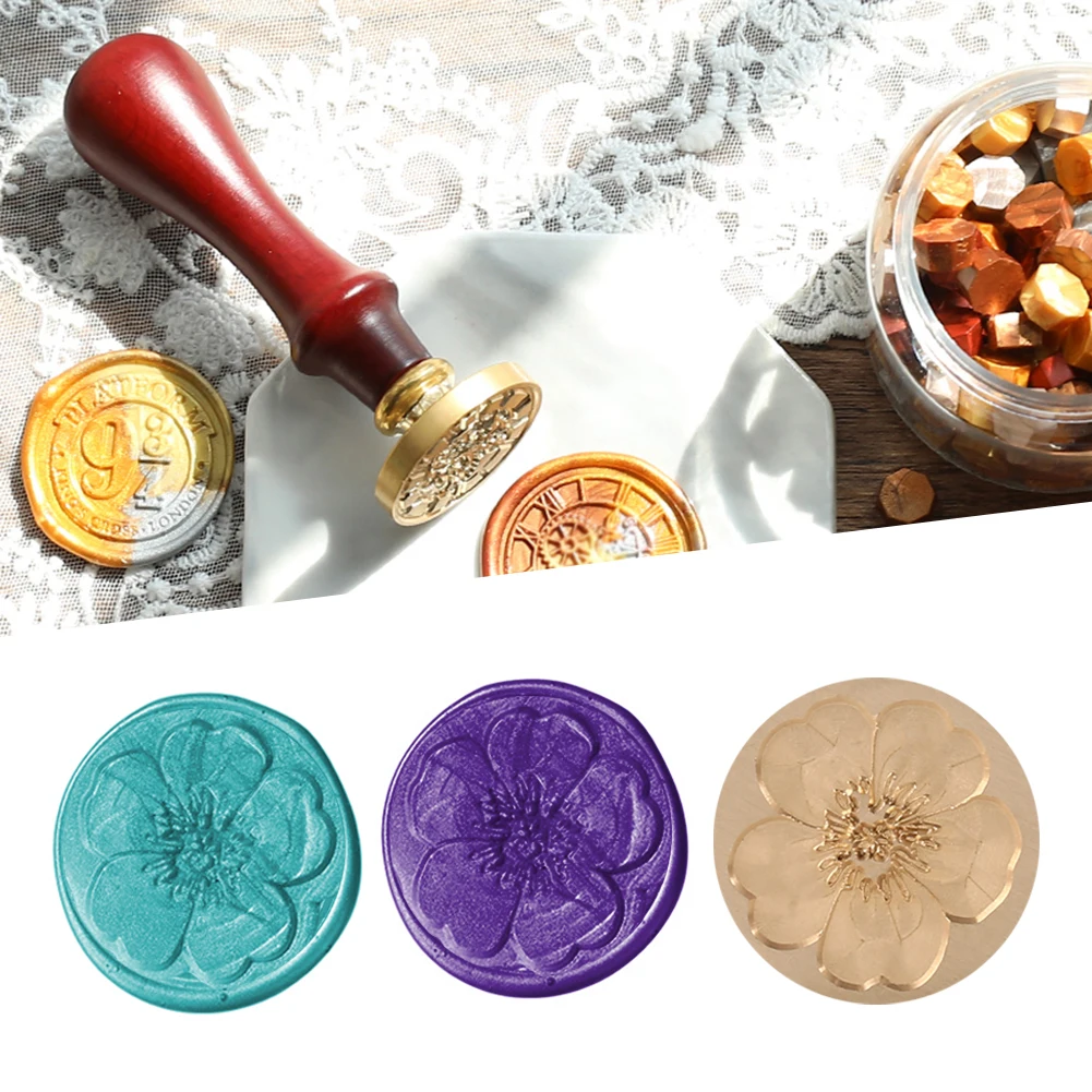 

DIY Craft Love Heart Wax Sealing Stamp Retro Wood Handle Copper Seal Wax Stamp for Christmas Wedding Invitations wooden handle