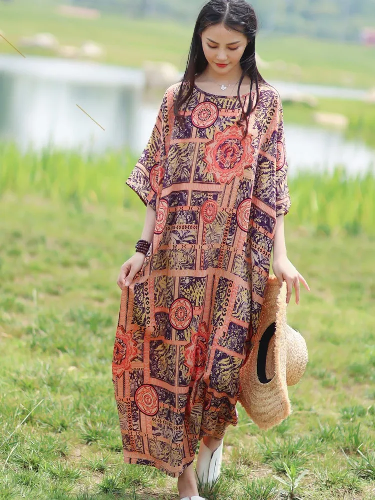 

Женское длинное льняное платье с цветочным принтом, коротким рукавом и круглым вырезом