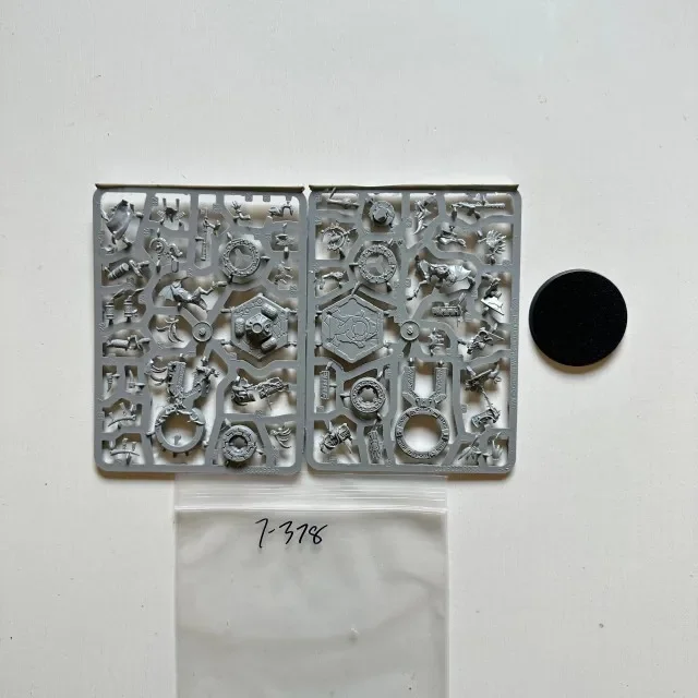 

Lizardman, Lizard Astrologer. Resin Model Kit Unpainted F378 Board Game Wargames Garage Kits