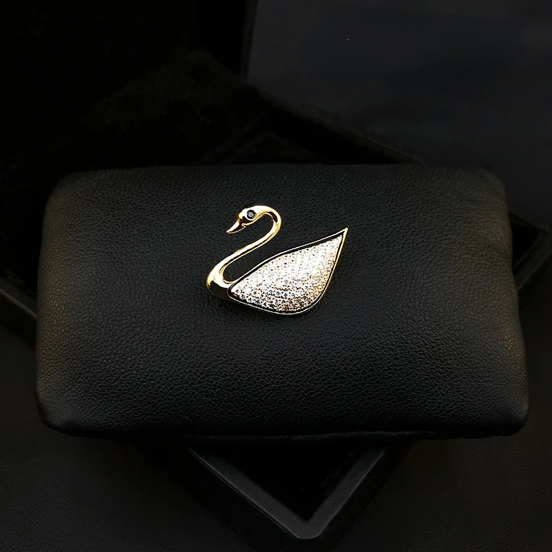 

Micro-Inlaid Zirconium Gilded Swan Brooch Exquisite High-End Stylish Pin Elegant Graceful Corsage Women Suit Jewelry Pins Gifts