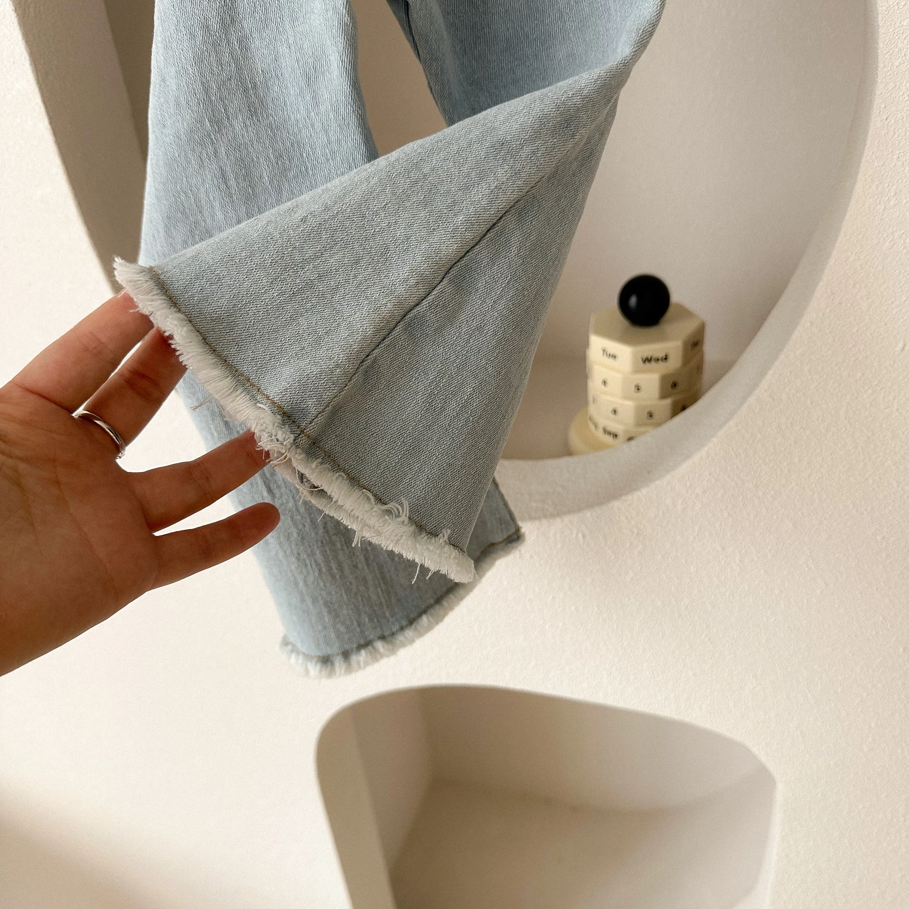 Джинсы-клеш Женские Эластичные в Корейском стиле весна 2023