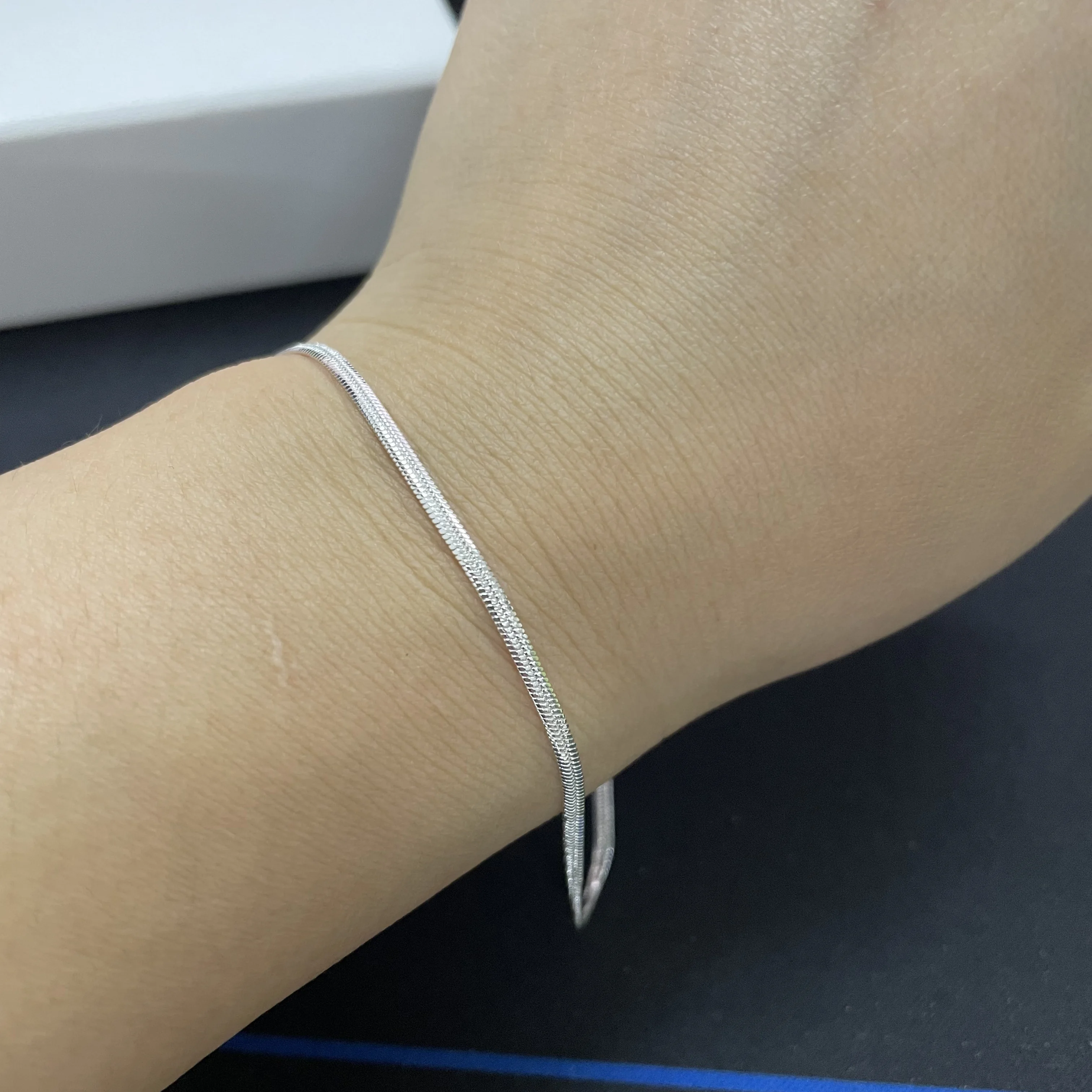 Браслет женский и мужской из серебра 925 пробы 2 мм 20 см