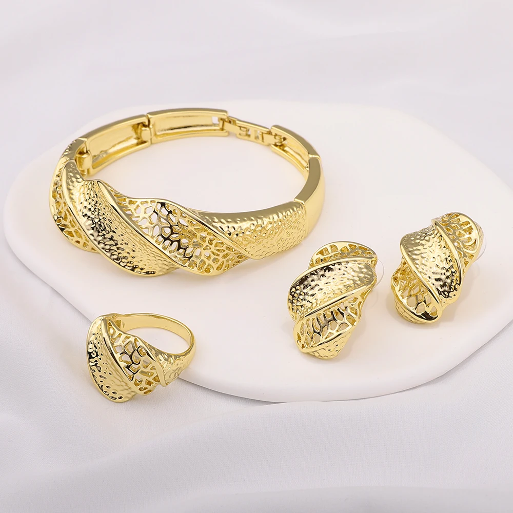 

Minimalist Alloy Gold Color Bracelets For Women Openwork Mesh Bangles Indian Luxury Jewelry Accessories