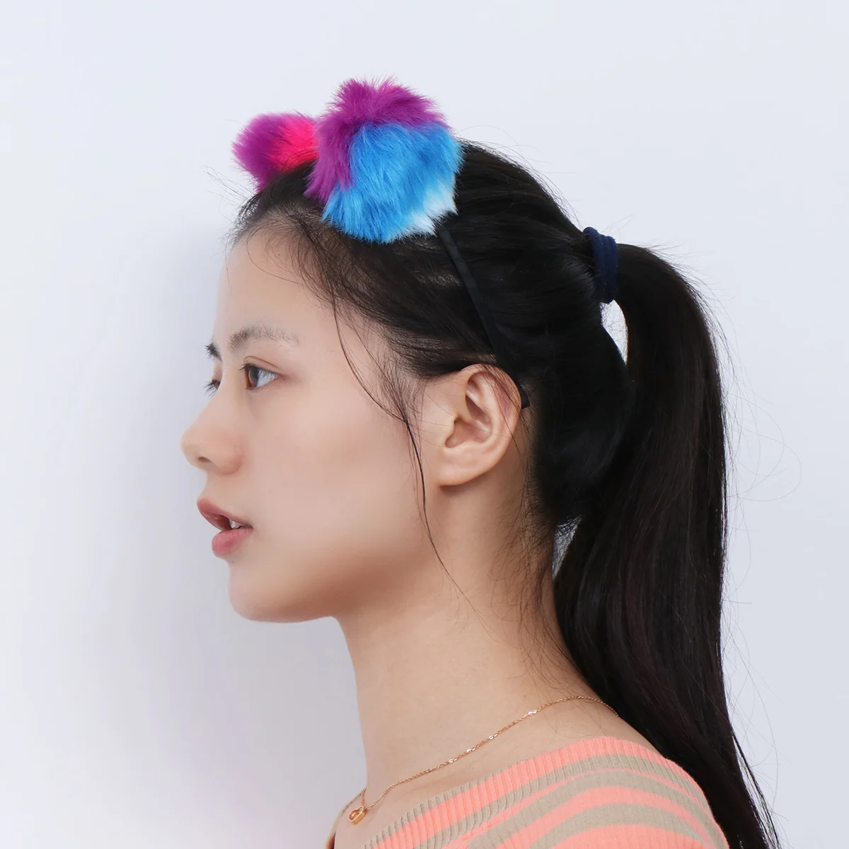 

4 Pcs Fashionable Hair Accessory Accessories Women Fluffy Fuzzy Ball Headband Clasp Colorful Hoop Miss Jewels