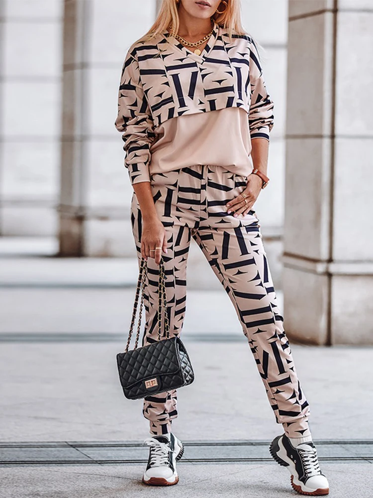 

2023 Women Two Piece Set Outfits Autumn Women Tracksuit Geo Letter Print Long Sleeve Top & Pants Set Casual 2 Piece Woman Set