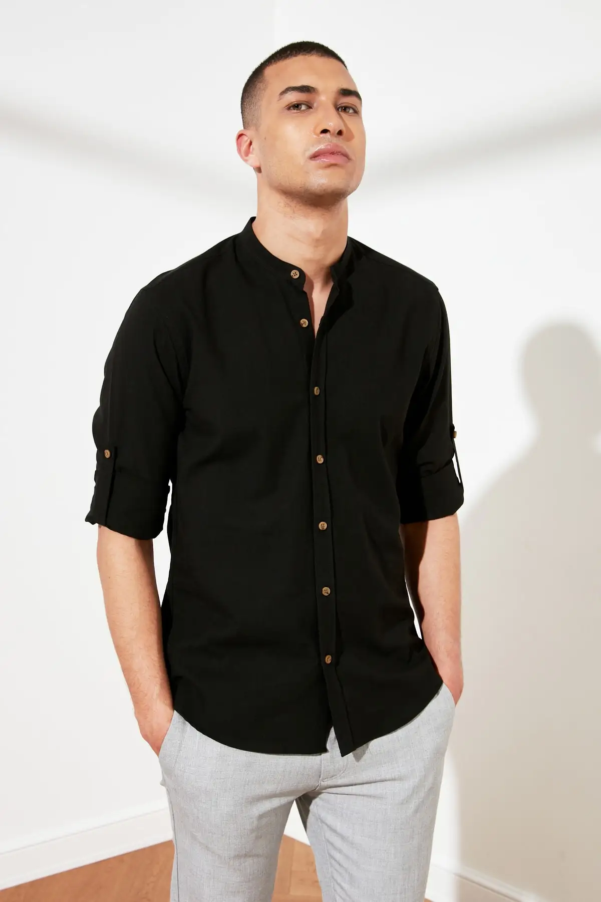 Trendyol Male Basic Crew Neck Epaulets Slim Fit Long-Sleeve Shirt TMNSS20GO0188