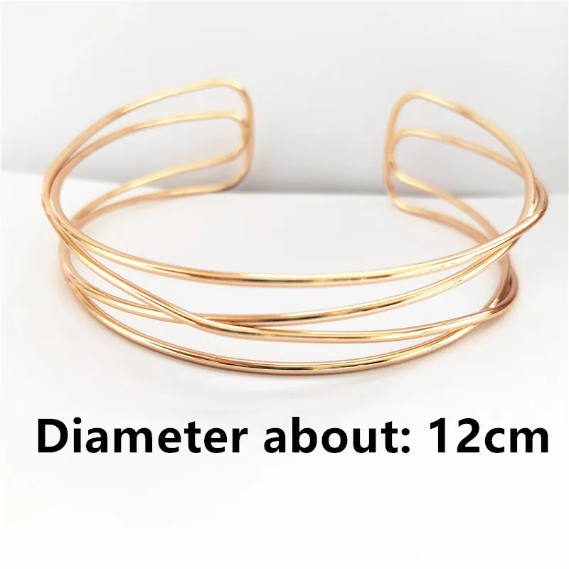 Женское колье-чокер в стиле панк золотистое/серебристое |