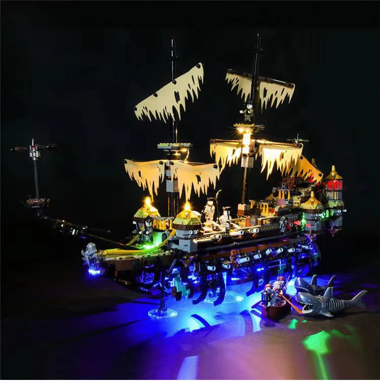 

Pirate Imperial Caribbean Ship Flagship Black Pearl Silent Mary Compatible DIY idea Queen Anne's Revenge Ship Bricks Toy For Kid