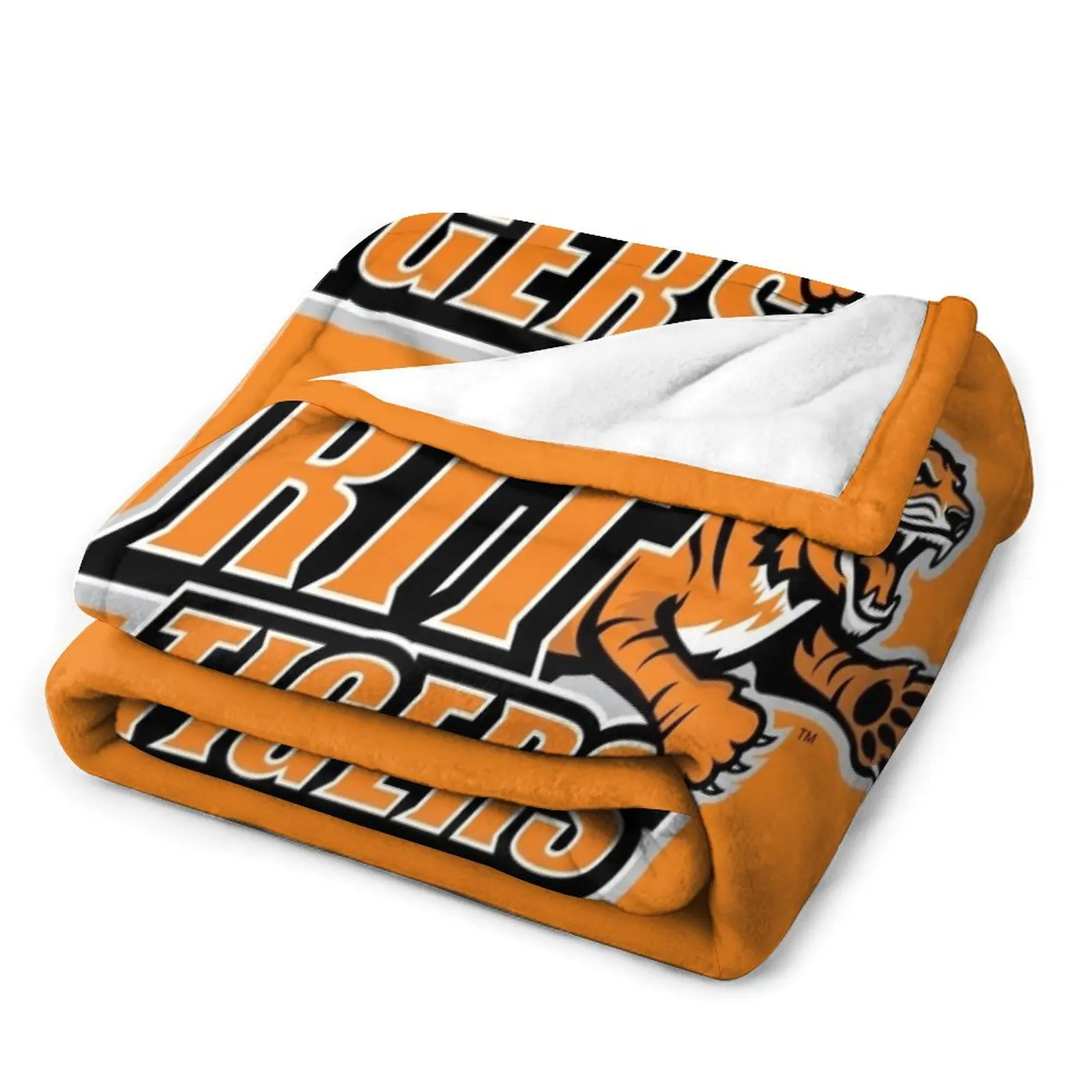 РИТ Тигры бросает одеяло и одеяла на Хэллоуин
