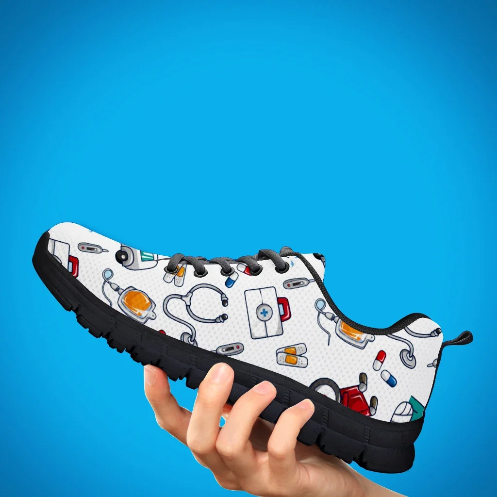 Кроссовки сетчатые дышащие медицинское оборудование для оказания первой помощи