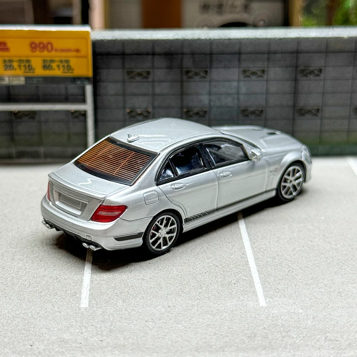 Модель автомобиля King C63 W204 507 1:64