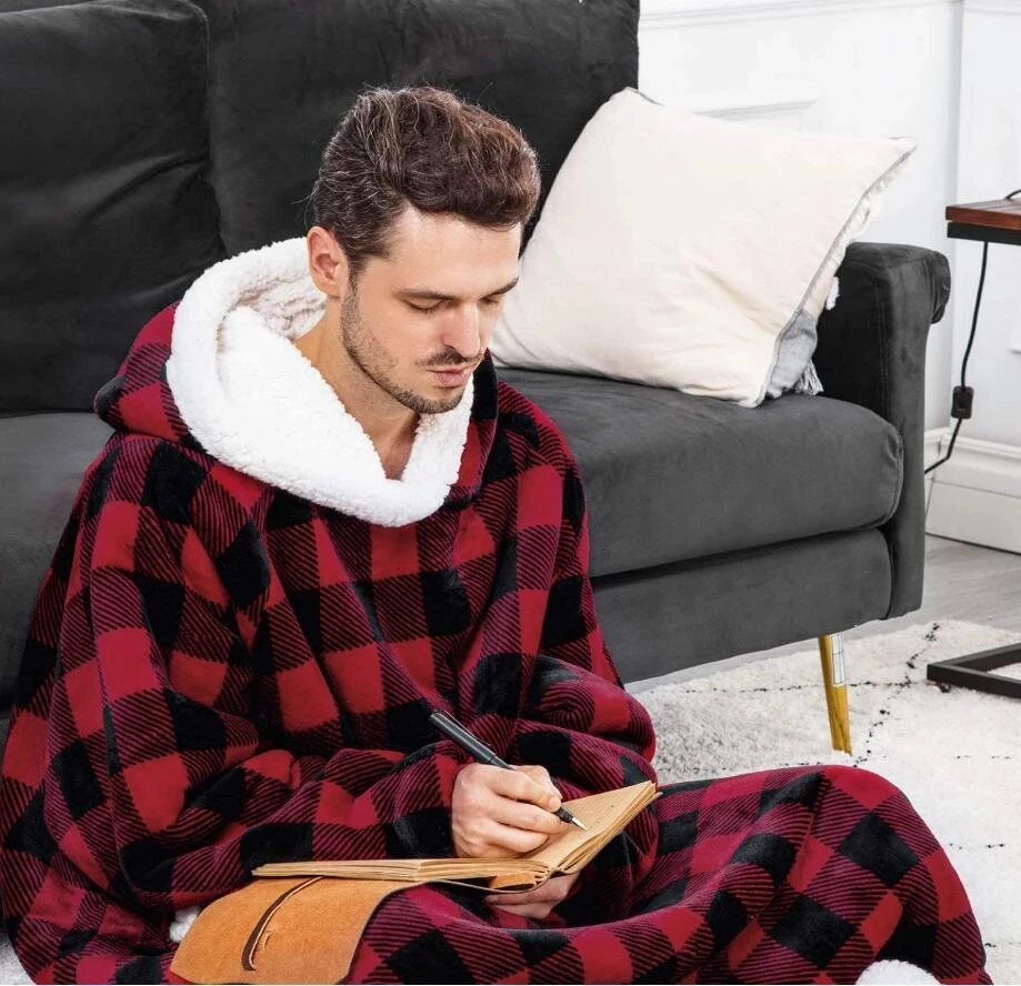 2022 Super Long Flannel Blanket with Sleeves Winter Hoodies Sweatshirt Women Men Pullover Fleece Giant TV Blanket Oversized 、