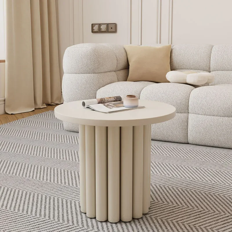 Дизайнерский журнальный столик на балконе минималистичный домашний небольшой