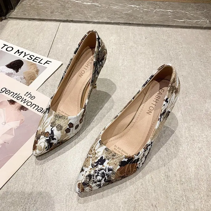 

2022 европейские и американские женские модные элегантные туфли с узором 3330