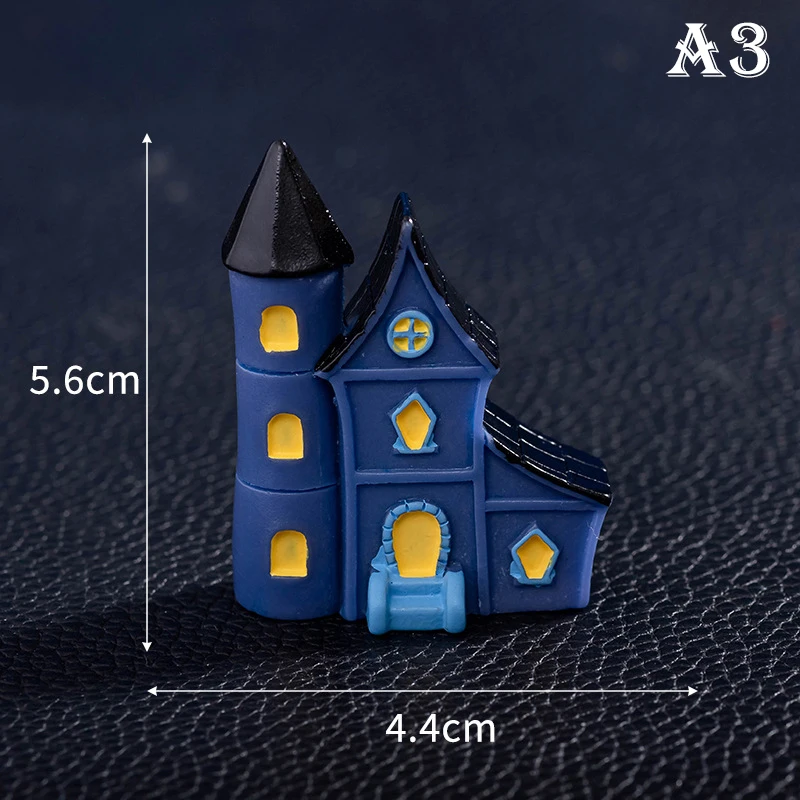 

Миниатюрный рождественский домик из канифоли