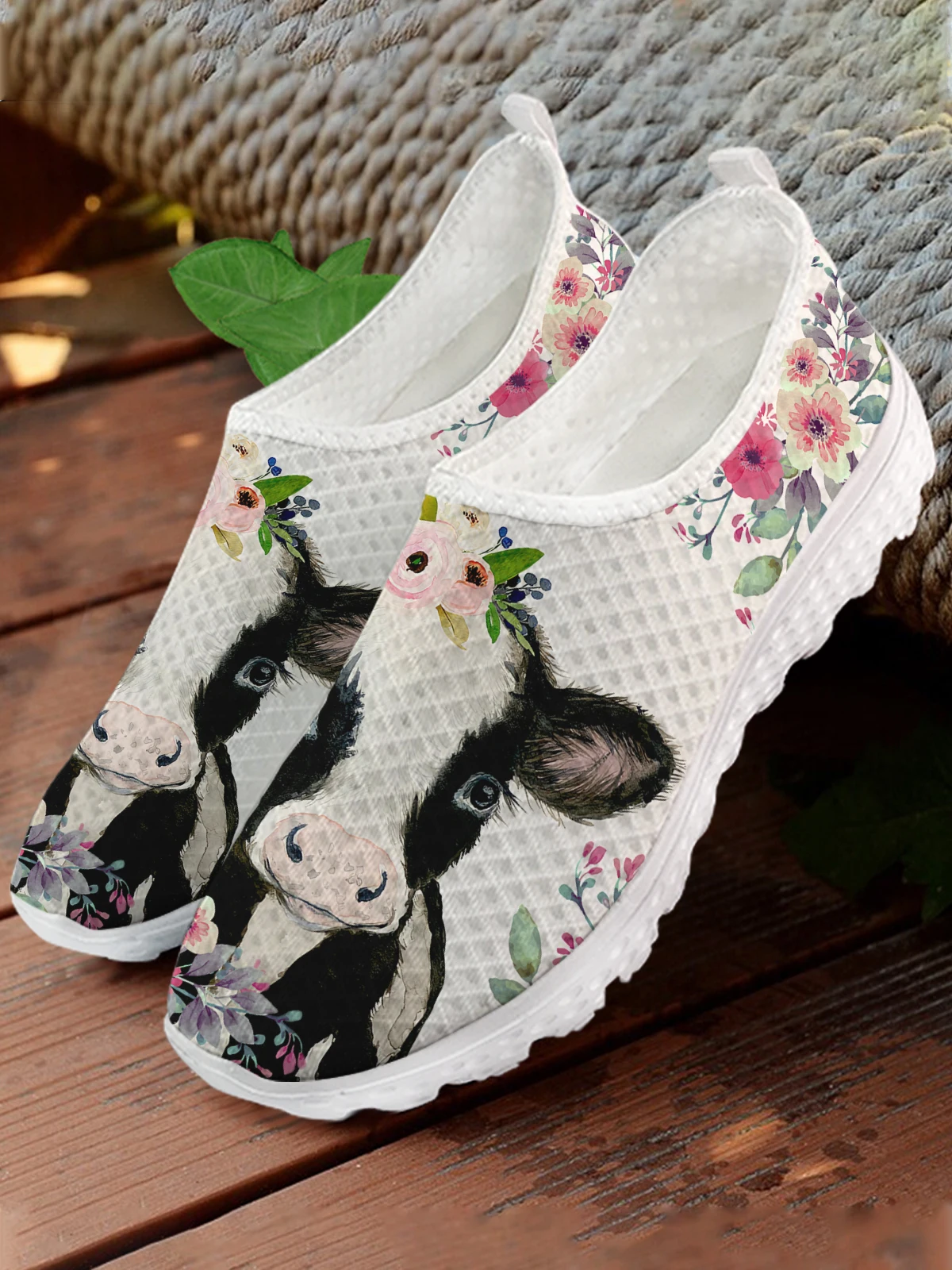 3D Cow Flower Design Casual Non-slip Shoes Summer Comfortable Lightweight Slip On Outdoor Popular Mesh Sneakers Zapatos Mujer