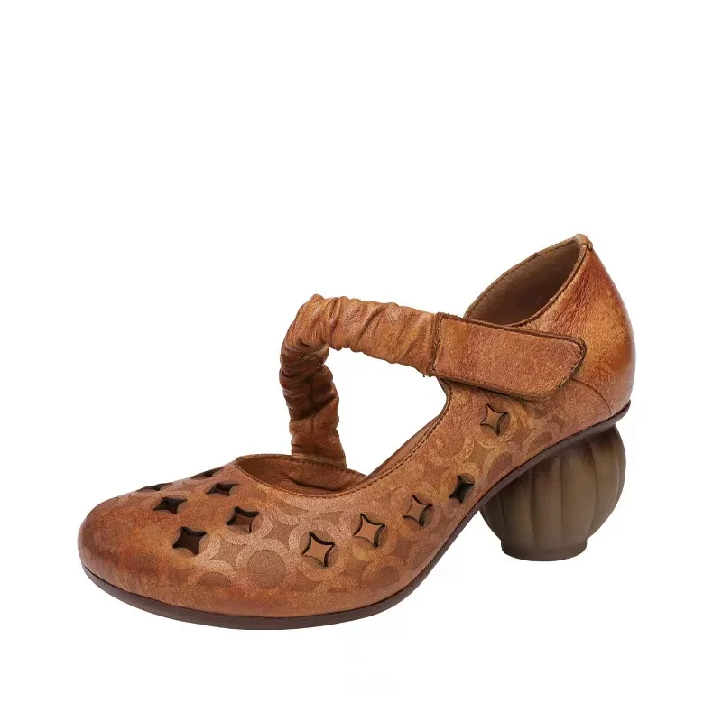

Color Polished Retro Style Round Toe Chunky Heel Women's Shoes