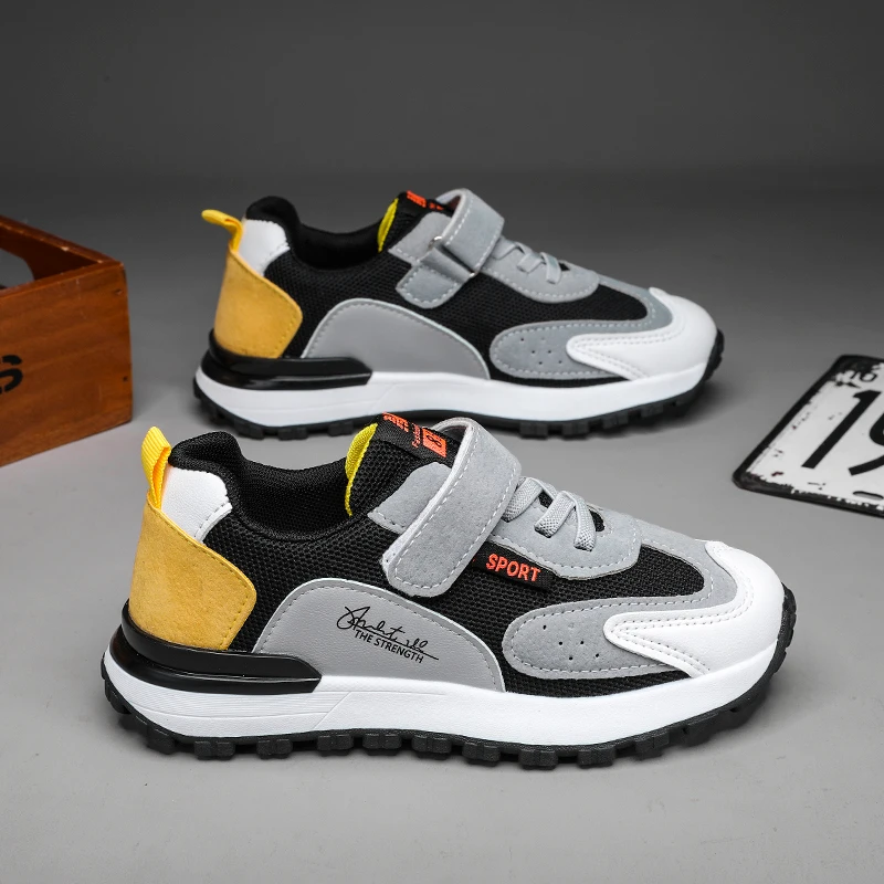 Four Seasons Children's Light Wear-resistant Casual Sports Shoes for Boys 2022 Running Shoes for Girls with Walking Shoes