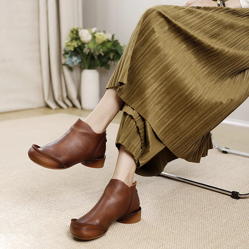 

Новинка 2024, женские кожаные ботинки, модные уличные короткие ботинки в стиле ретро, модная удобная износостойкая обувь для прогулок