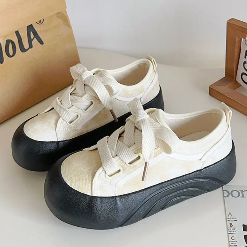 Винтажные туфли для хлеба женские Agan на толстой платформе белые кроссовки