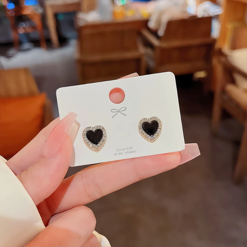

Engagement Enamel Cute Heart Stud Earrings for Women Girls Rose Gold Color Summer jewelry Black Earring Wedding Jewelry Gifts
