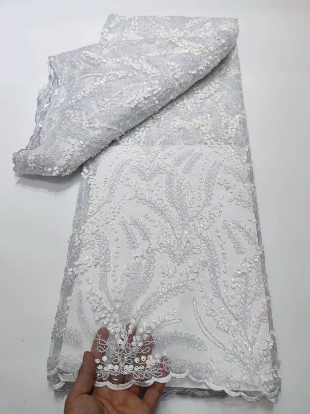 

5Yard Hot Sale Lastest Design African F.hostess Embroidery Net Lace and Sequins French Fabric Party Evening Dress