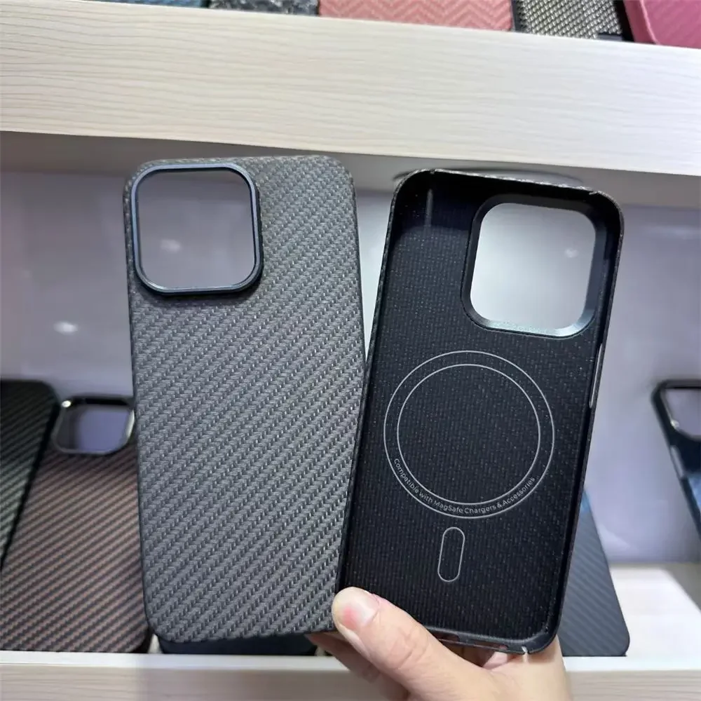 Оригинальный чехол MagSafe из настоящего углеродного волокна Арамид для iPhone 15 Pro Max