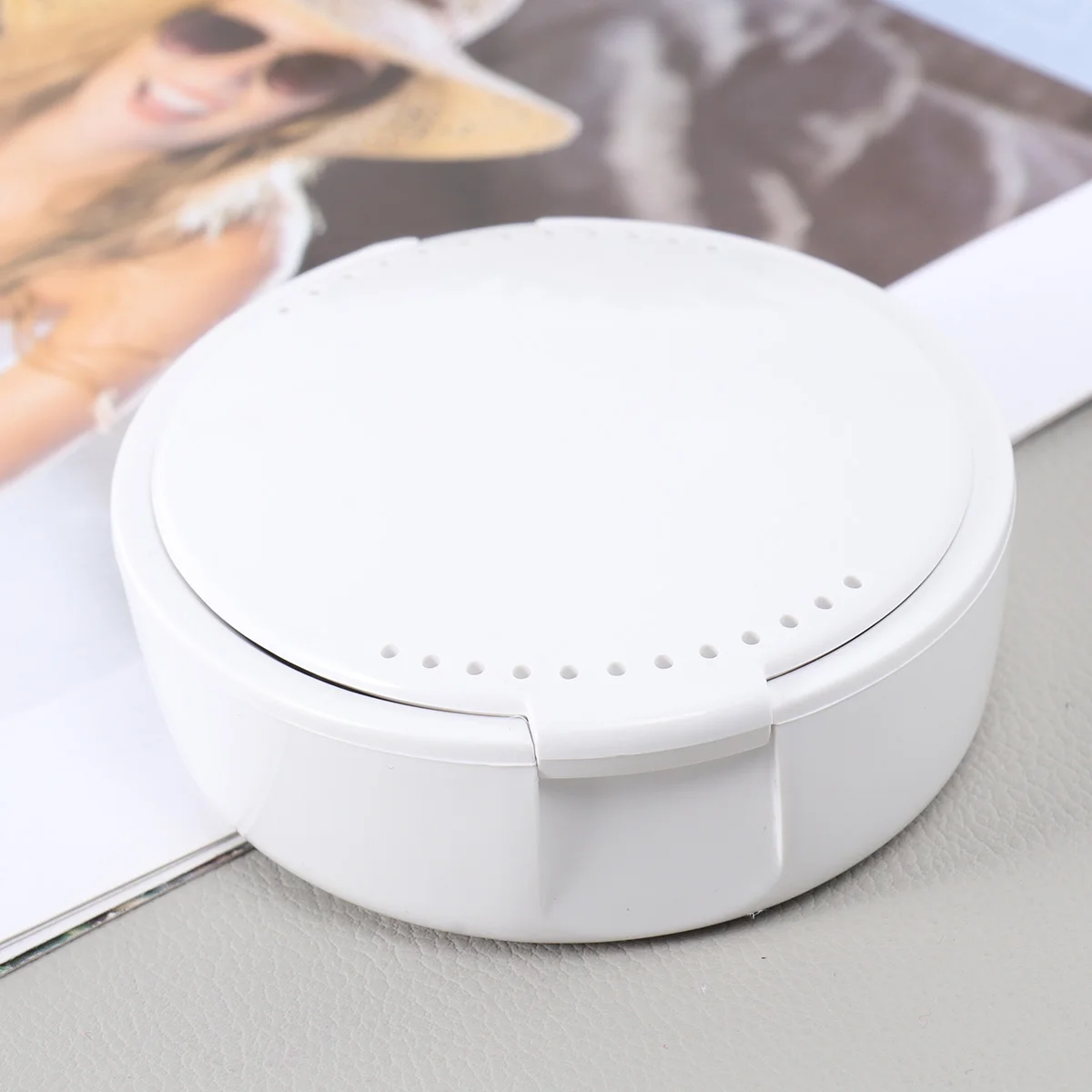 

Чехол для зубных протезов, контейнер для хранения ложных зубных протезов в ванной, контейнер-держатель для зубных щеток