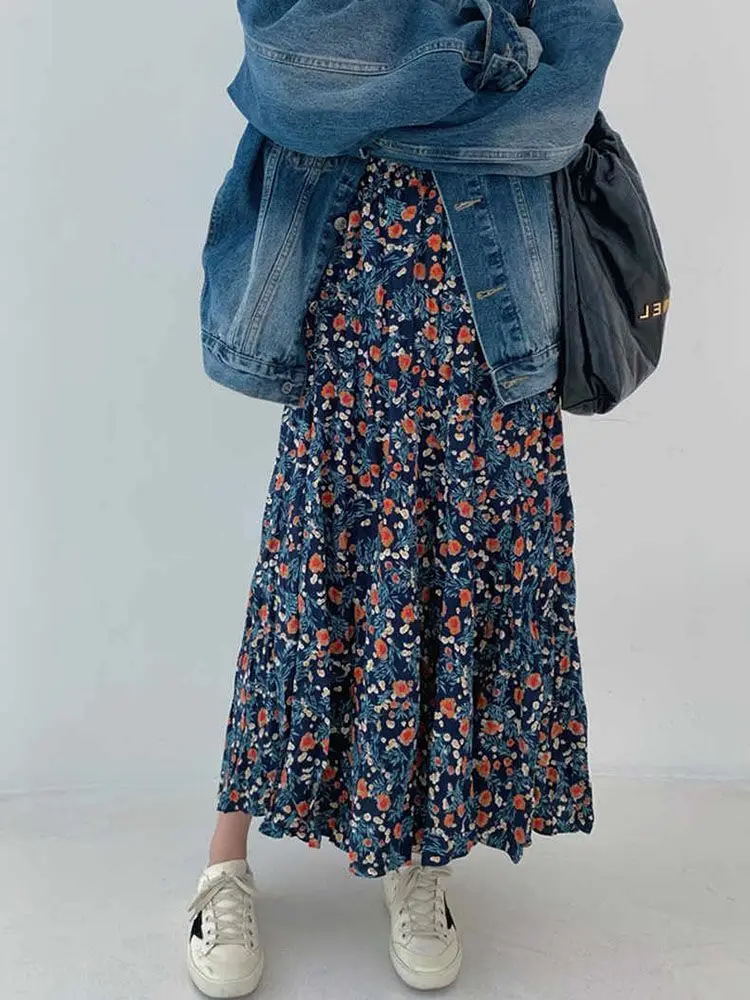 

STSVZORR Blue Flower Fragmented Blossom Half Skirt Women's Spring/Summer 2023 High Waist Elastic Versatile Mid Length Skirt