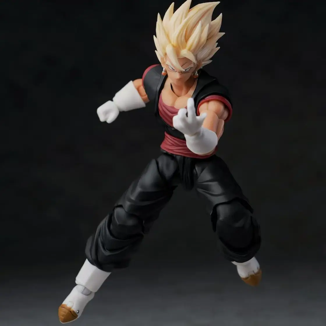 Фото В наличии: Коллекционная фигурка YG+ Weekly Magazine Color Vegito Fusion Warrior Super Blue Vegito, игрушки, подарки №5
