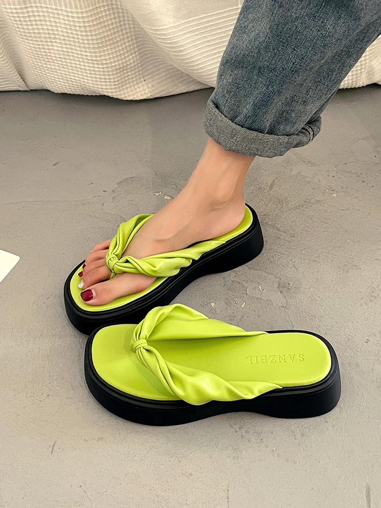 

Сланцы женские на резиновой подошве, шлепанцы из искусственной кожи, тапки на платформе, модная Роскошная обувь, 2022