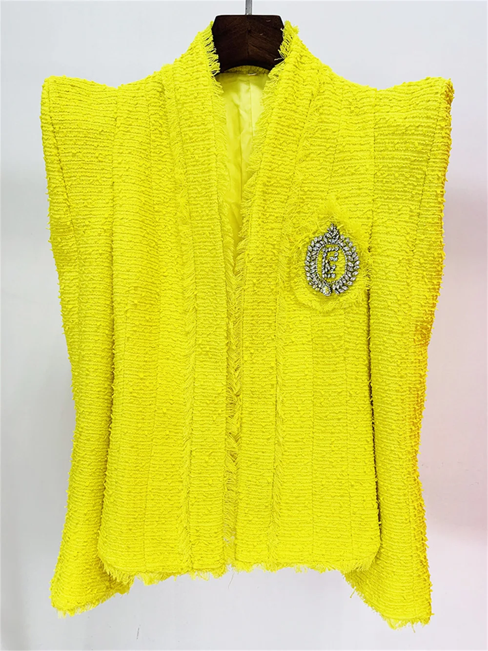 Luxury Blazer for Women 2023 New Yellow High Quality Shrug Bead Tweed Blazer Peak Shoulder Cardigan Outfit Female Formal Jacket