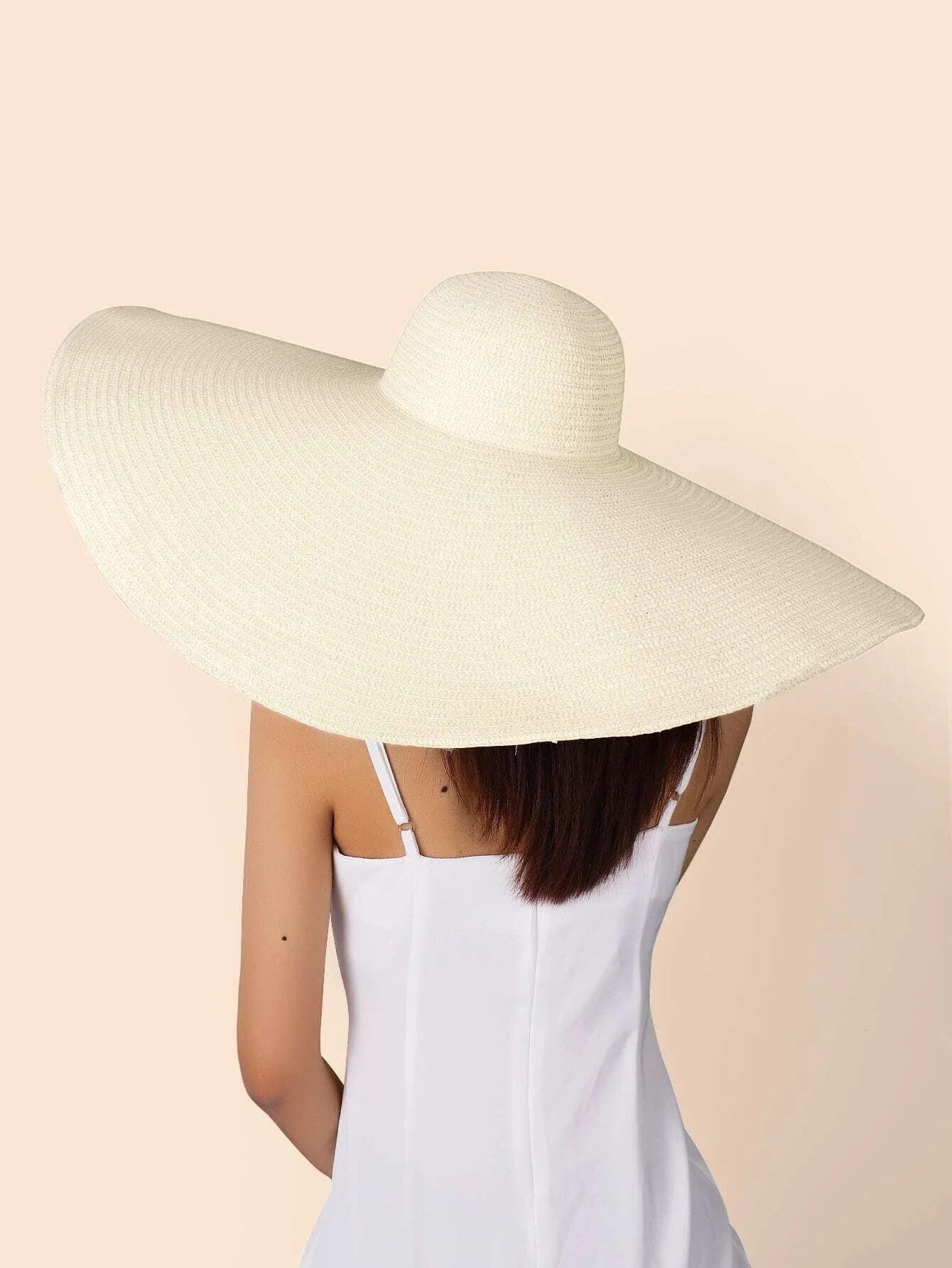 

Wide Brim Straw Hat