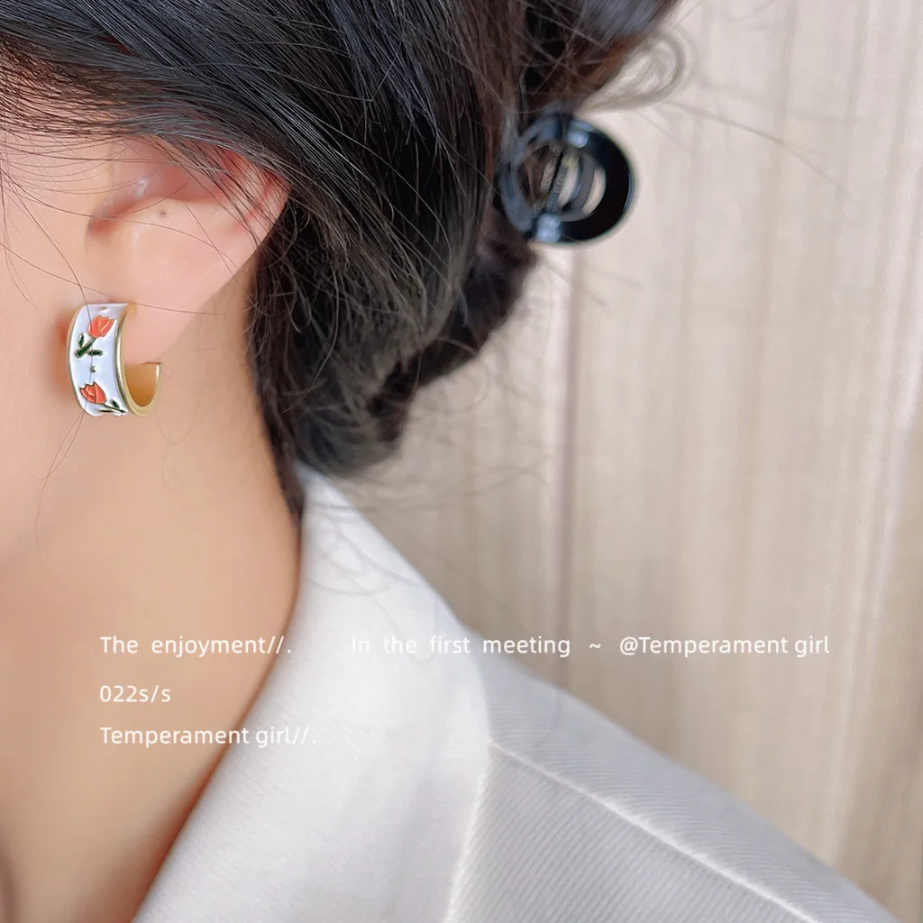 

French matte 925 silver needle plated earrings for woman 14K drop glaze fresh white ear loop ins simple gentle hoop earrings