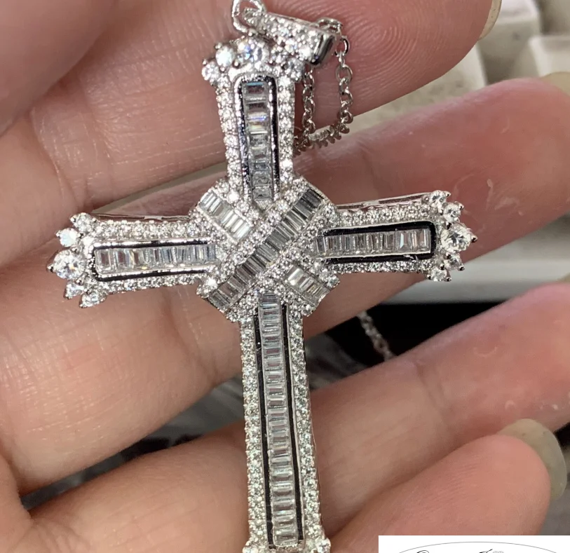 

ANGLANG Stylish Women&men Necklace Cross Gold&Silver Color Cubic Zirconia Crucifix Bling Jesus Cross Pendant Necklace Jewelry