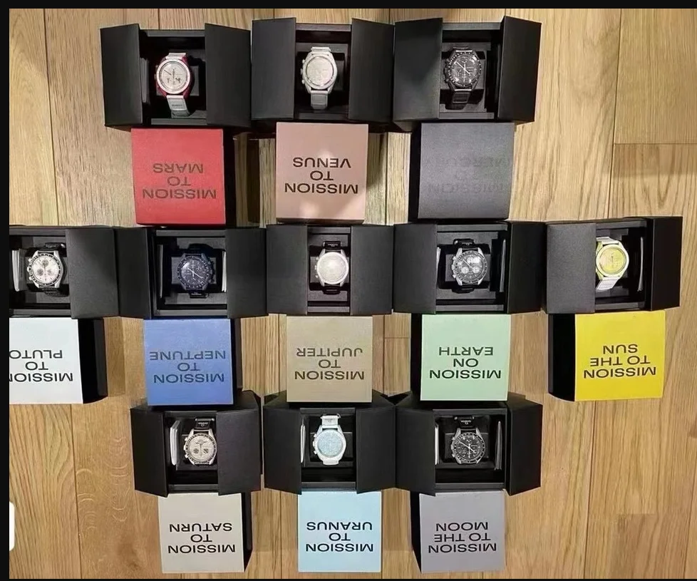 

Часы-хронограф мужские/женские с пластиковым чехлом, 25 г