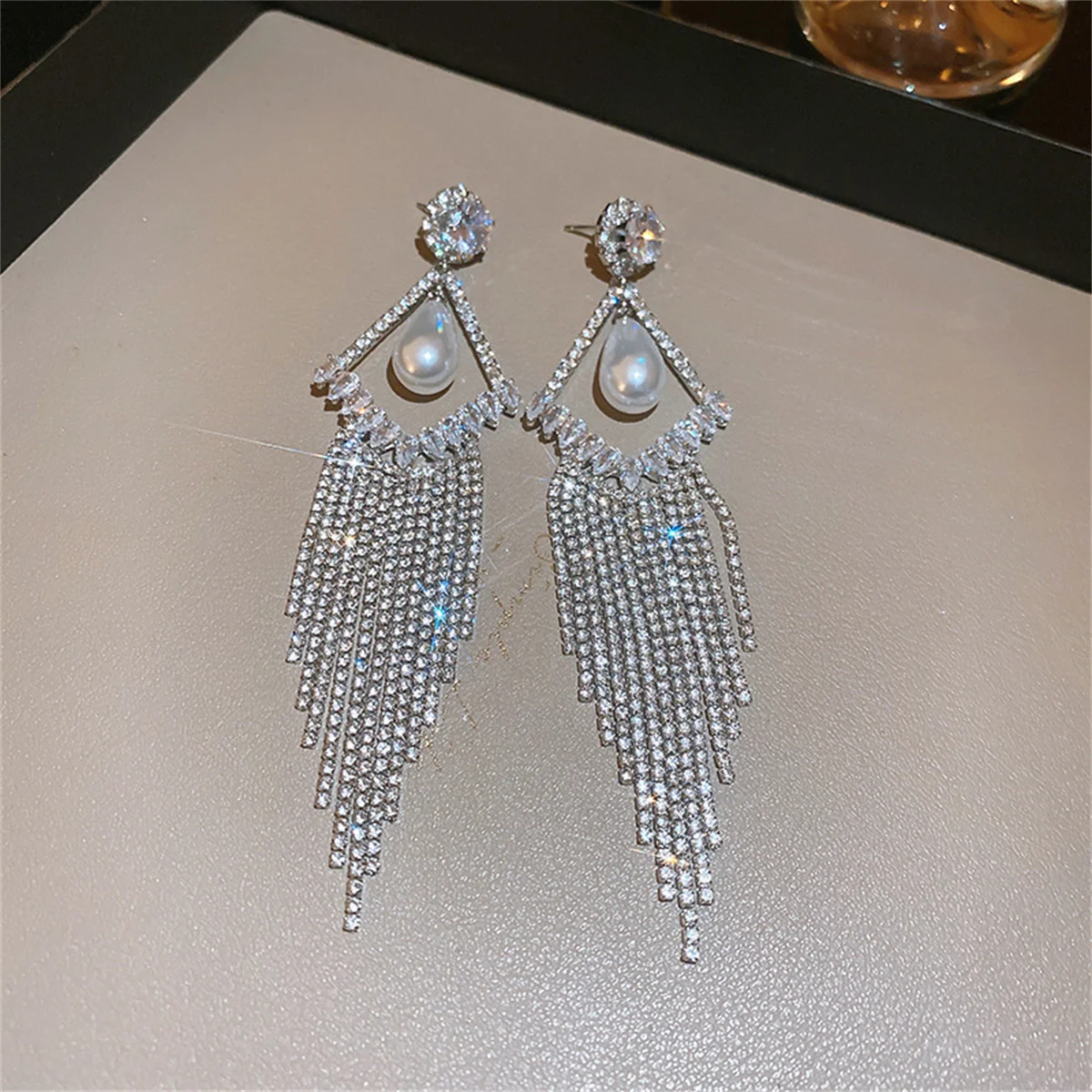 FYUAN геометрические полые жемчужные длинные серьги с кисточками для женщин