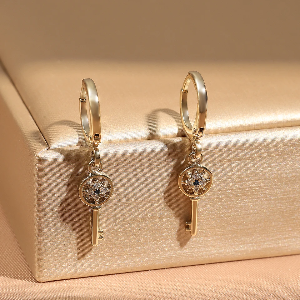 Серьги-подвески UILZ женские блестящие ювелирные украшения для ушей в форме ключа