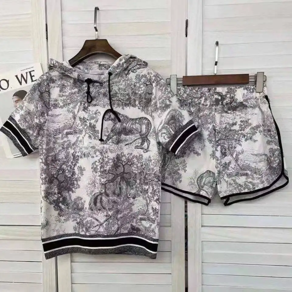 

2022 Summer New Women's Suit Cartoon Short-sleeved T-shirt Round Neck Shorts Sports Two-piece Women's Clothing Sleepwear