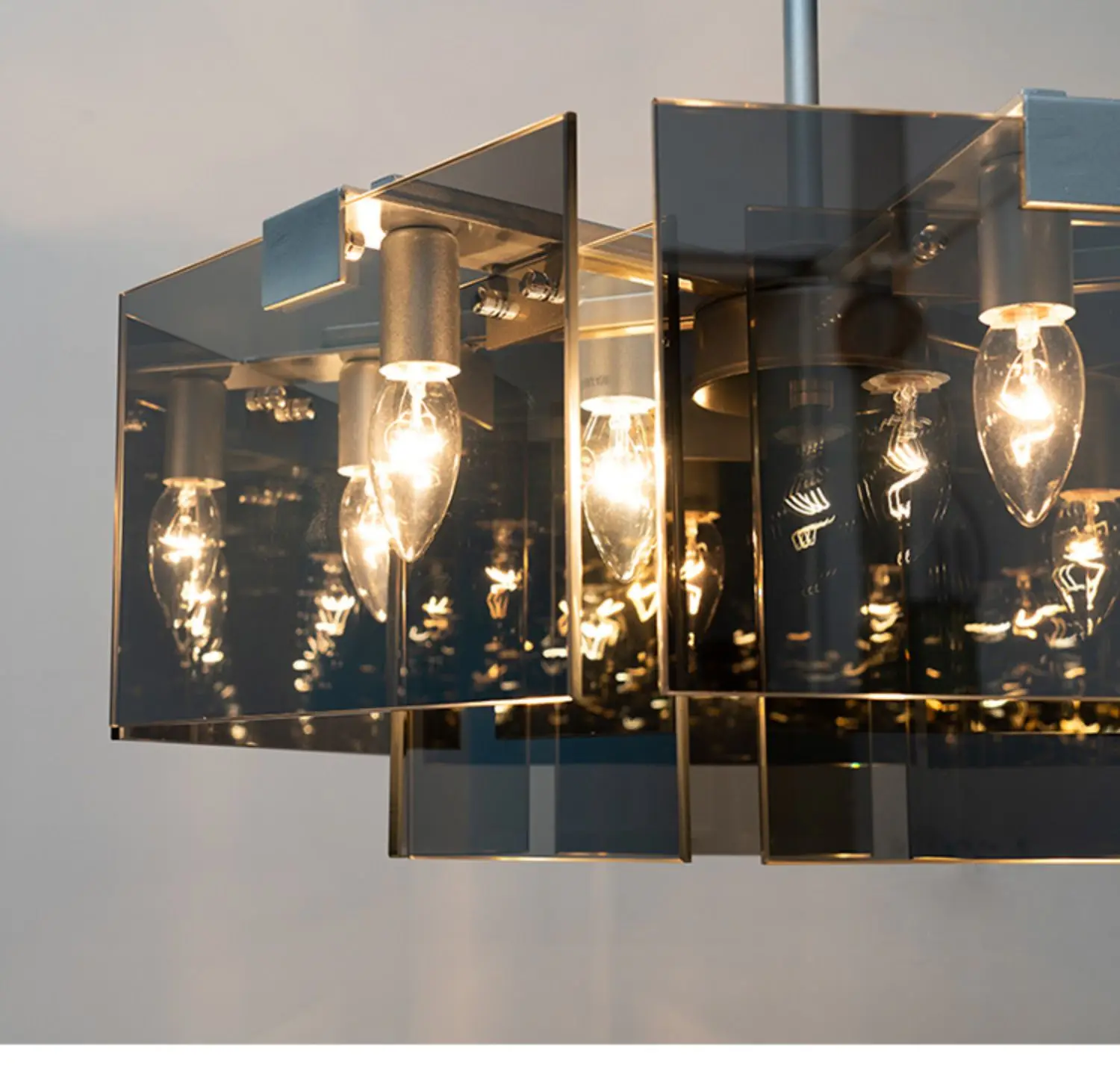 Скандинавская Минималистичная стеклянная люстра с черной креативной гостиной