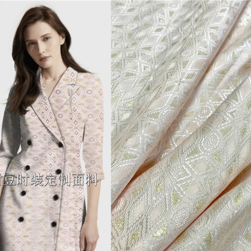

Gold Silk Brocade Jacquard Fabric Diamond Yarn Dyed Dress Suit Coat Windbreaker Clothing European Brand Fashion Design Sew Cloth