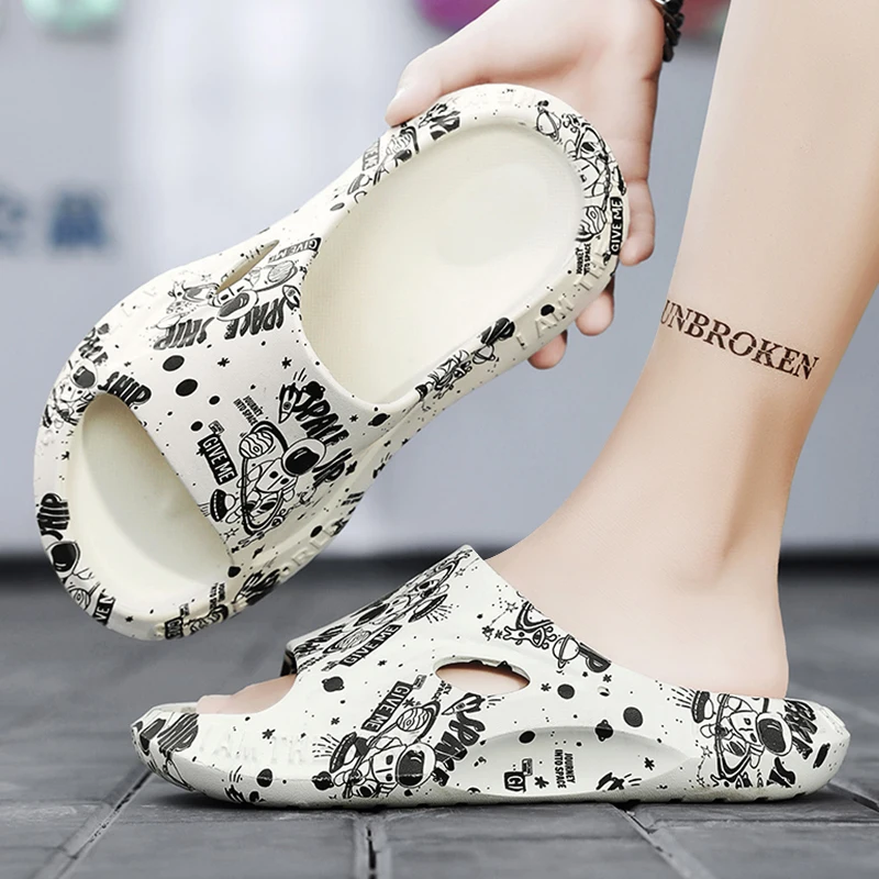 Stylish Elegant Male Slides Soft Comfortable Massage Shoes Fashion Couple Slippers 36-45