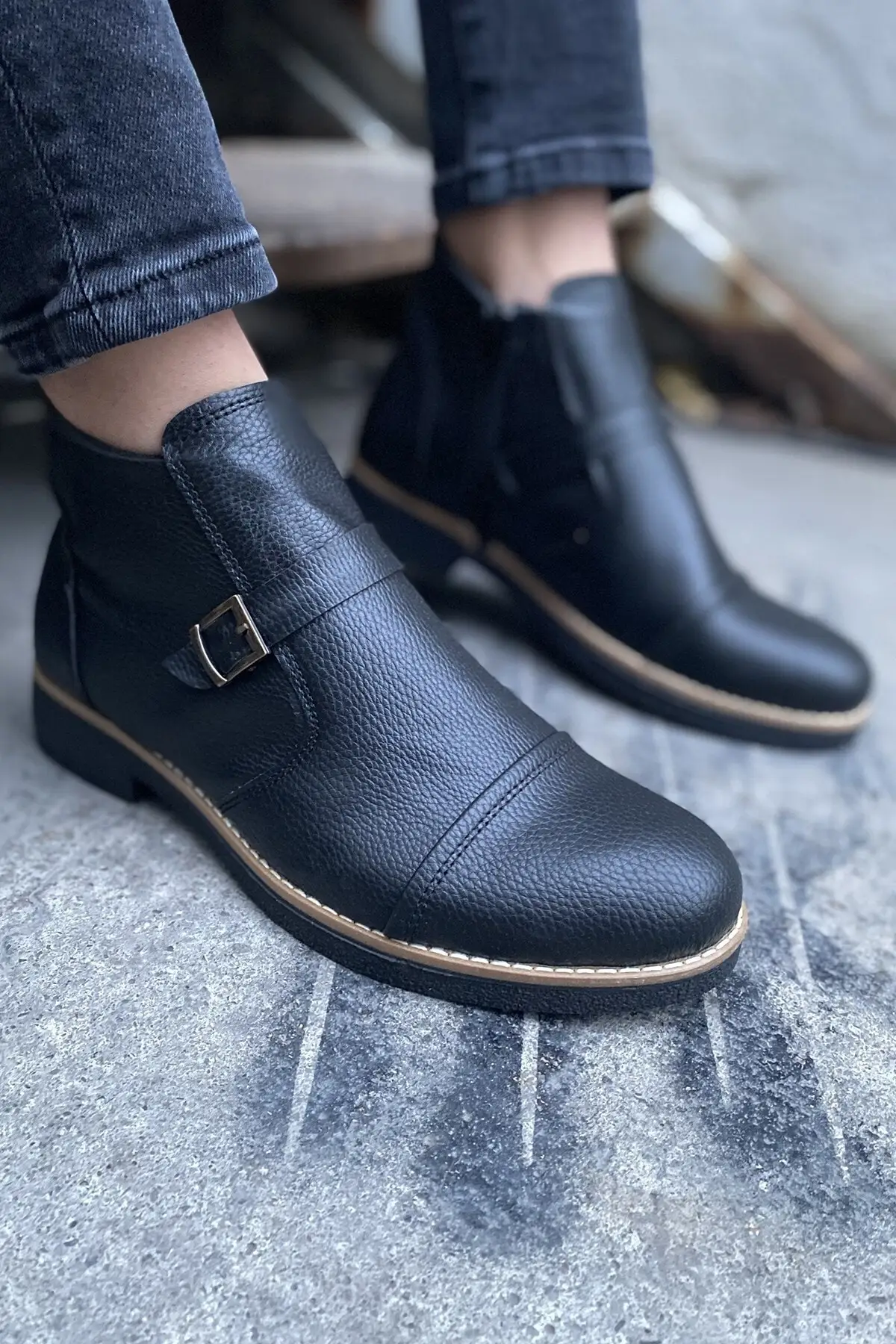 

Classic Black Classic with Zippered Lace Outdoor Casual Warm Activities Hiking Work Boots