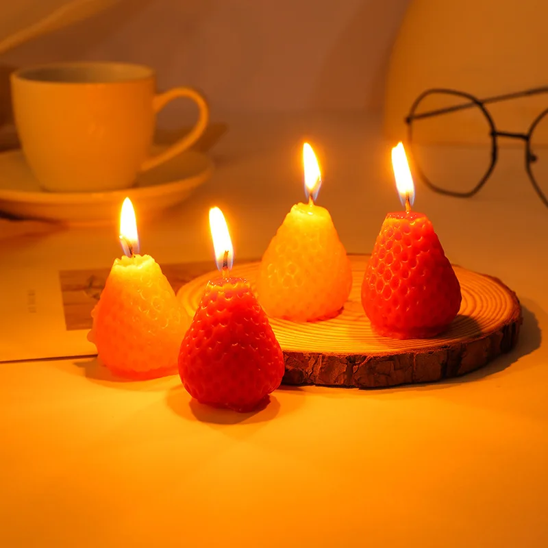

1PC/4PCS Strawberry Decorative Aromatic Scented Candles Home Decoration Soy Wax Candle Birthday Wedding Decor Ornament Gift