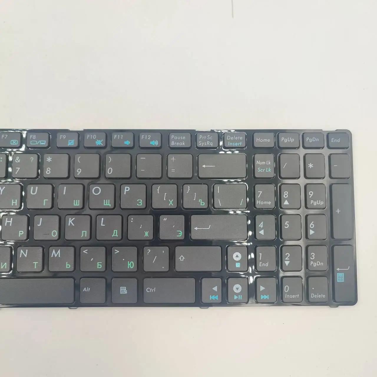 Фото Клавиатура для ноутбуков Asus A52, A53, K52, K53E, K72, N73J, G72, G73, R503U, R704, X55, X75 (русская раскладка) №3