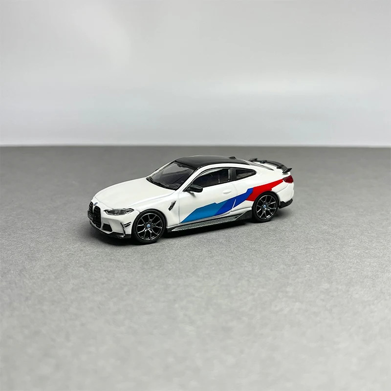 Модель TM 1:64 dream M4 G82 литая модель автомобиля |
