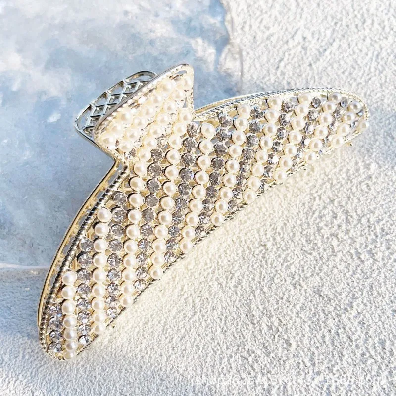 

Alloy Pearl Rhinestone Simple Large Claw Grip Temperament Hair Clip Female