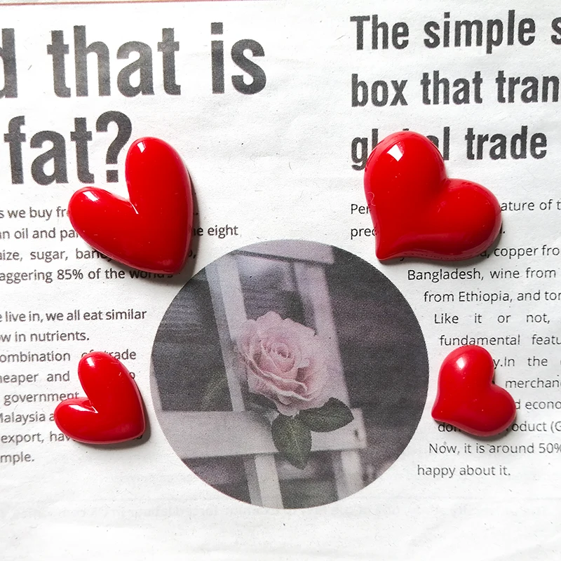 Магниты для холодильника с маленькими сердцами, милыми миниатюрными карикатурами, прекрасные красные и розовые наклейки из смолы для фото и сообщений.