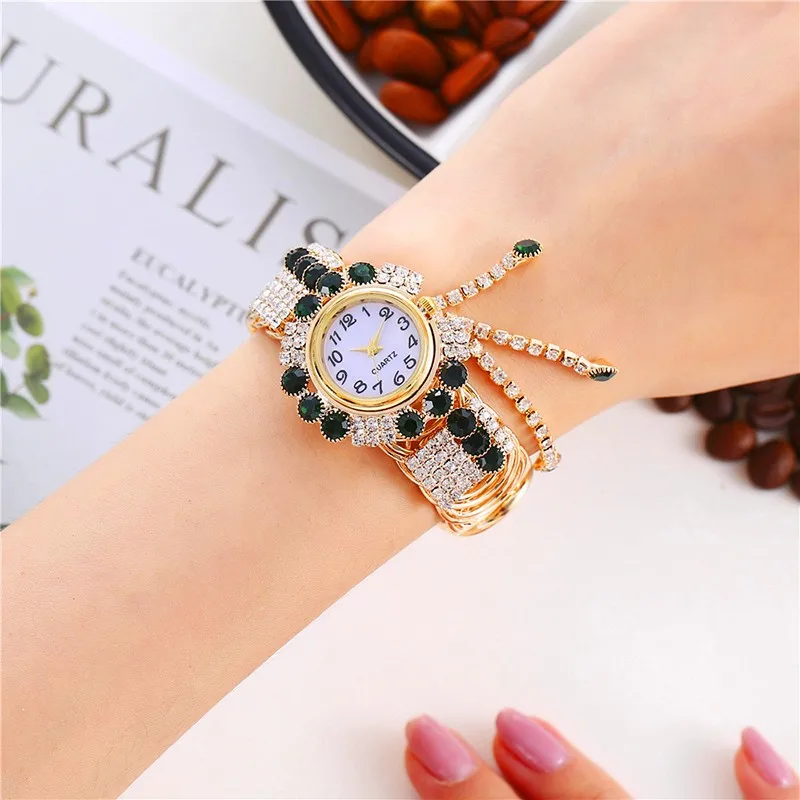New Fashion Women's Watch Round Creative Tassel Inlaid Diamond Dial With Adjustable Strap As A Gift For Lovers