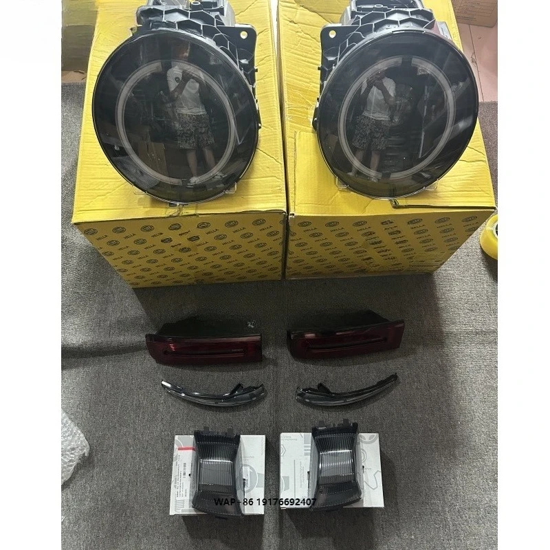 Фото Комплект фар Hella Light Fit для G-класса W463A (2019-2024): передние фары, задние фонари, указатели поворота и светодиодные зеркала Hella (полный комплект) №1